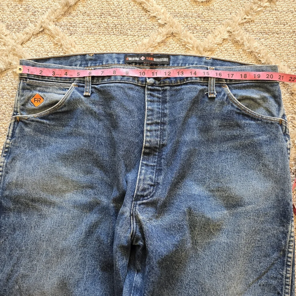 Men’s Wrangler Jeans Fire Resistant FR 13 Original Size 42x34 EUC - Picture 4 of 9